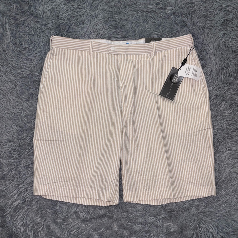 Bocaccio Men's Golf Shorts Size 42 Tan & White Stripe Expandable Waistband NWT